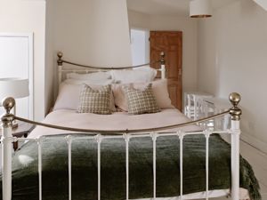 Photo 29- click for photo gallery